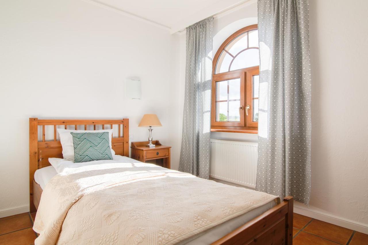 Hotel Lemoniada Lucmierz Ngoại thất bức ảnh